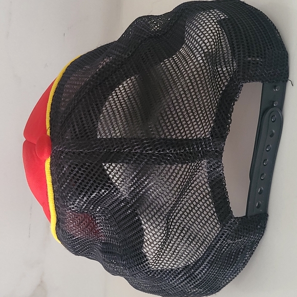 Amscan Checkered Flags Racing Cap - Red and Black - Picture 6 of 7